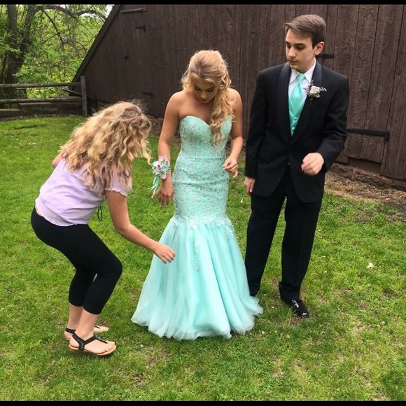 Renisauns Good for Prom Dresses